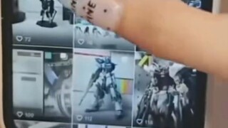 Selebriti internet wanita lainnya berkomentar bahwa Gundam adalah seorang Transformer? !