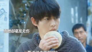 整部电影他只有几句台词，仅凭眼神和肢体动作就提名了影帝