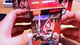 Ba dạng cáo cực? Cảnh này của Bruko Kamen Rider là một cảnh rất nổi tiếng.