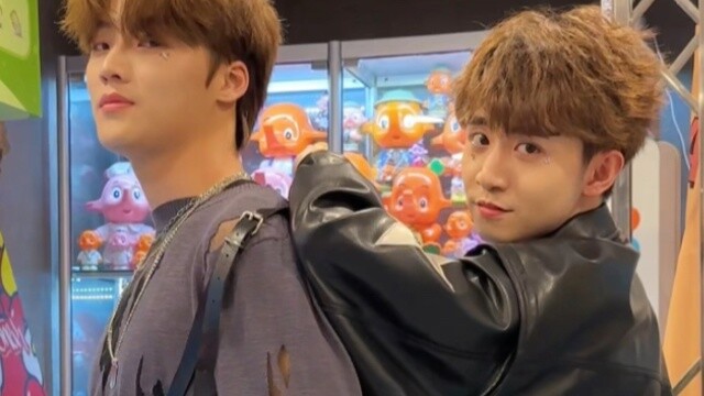 Panggung musik hiburan Tiongkok! Transisi kamera yang sangat halus! Jangan lewatkan debut Yu Gengyin