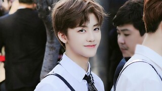 إذا لم تبتسم بعذوبة أكبر، فكيف ستجذب الأخت الكبرى؟