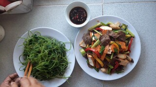 Món chay ..măng tây sào thịt bò thập cẩm..