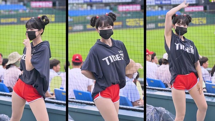 [4K] Apakah poni Lee Da Hye terbuat dari kawat?