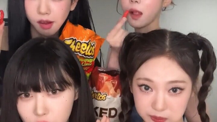 Cách làm của aespa và IDOL khi bất mãn với công ty quả nhiên cho thấy sự khác biệt lớn giữa việc nuô
