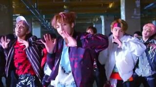 Setelah melihat 8 menit dance BTS ini, akan tahu dunia akan runtuh!