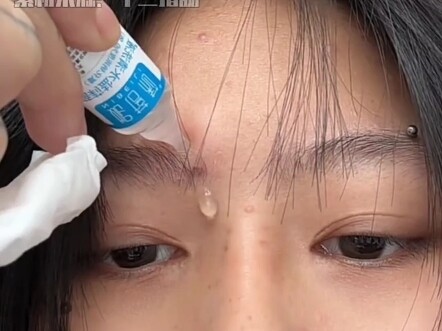 Beberapa orang terlihat mudah diganggu, jadi adik kecil, jangan terlalu penurut!