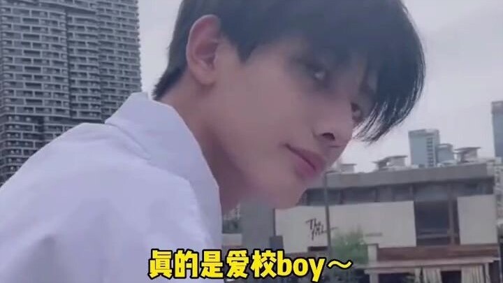 Cam Vọng Tinh vận động bầu chọn cho trường cũ – Sao “lấy công chuộc tội” rồi! Hahaha, các anh chị kh