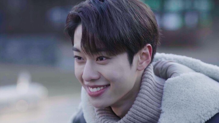 Four handsome guys actually fell in love with me at the same time?! [Ambiguous Convenience Store EP0