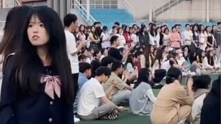 "دعني أمسك بك، ستتعرض للكثير من العقاب"