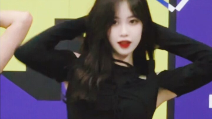 Girl group live shooting｜"Catwalk Quietly" practice room