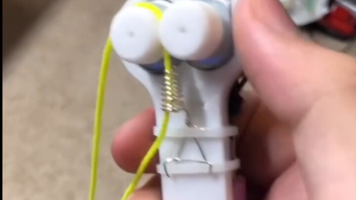 สิ่งประดิษฐ์เล็กๆ ของชาวต่างชาติ «ปืนเชือก»