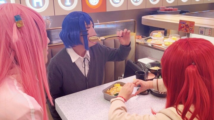 [Live] Live action recreates the famous scene of Lonely Rock eating omelette rice