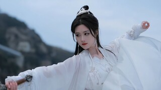 “我痴念之余，便在后山舞剑，今晚，就让我舞最后一次吧！”【陆雪琪·月下剑舞】