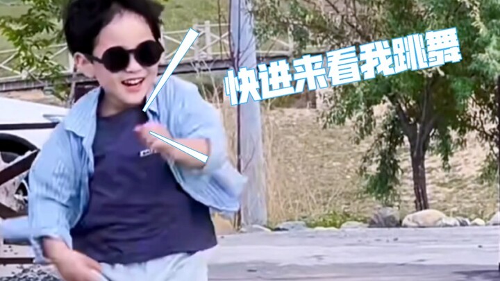 跳舞的马立奥酷毙了，妥妥的小帅哥！