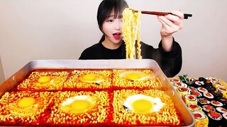 라면에 김밥은 못참지🔥 진짬뽕과 스쿨푸드 김밥 먹방