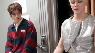 SOHEE学习Tap舞蹈 泰容前辈：我的最爱…！第一次见你的时候 就觉得你是我的 哥会好好照顾你的，我们好好相处吧