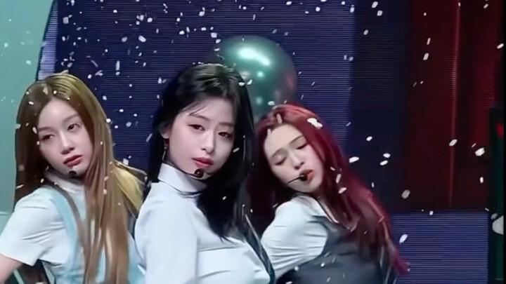 BABYMONSTER: Comparison of the Same Dance Moves