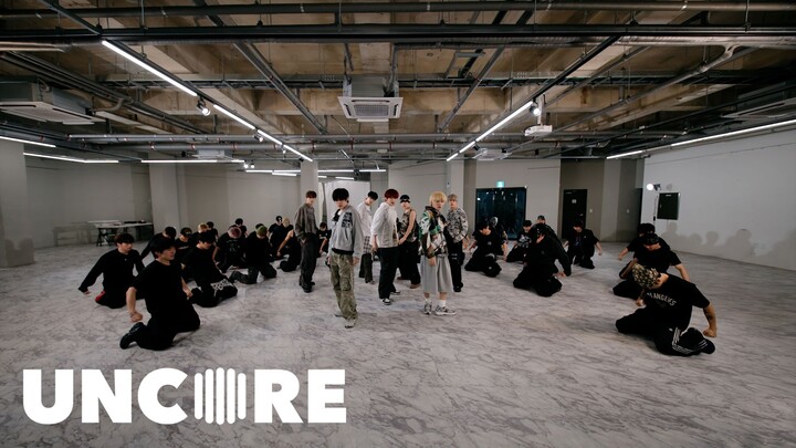 หลับตาลง ‘สะอื้น’ การฝึกเต้น | 2025 KGMA | เวอร์ชันเมก้าครูว์