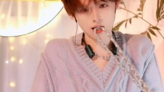#漾漾不好吃 #哇塞了 这顶胯hold不住了 #这是挖人❤️啊 #抵不住的帅sai 11-22