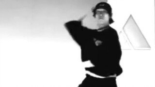 集齐了三代人的《like jennie》，每个人都有自己的特色 #丁程鑫   #朱志鑫   #苏新皓   #张桂源   #时代峰峻