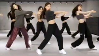 韩团aespa新曲’Salty & Sweet‘ 练习室  主唱宁艺卓宁宁c位cut