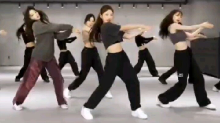 韩团aespa新曲’Salty & Sweet‘ 练习室  主唱宁艺卓宁宁c位cut