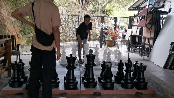 PLAYING CHESS AT COCOL SABAH
