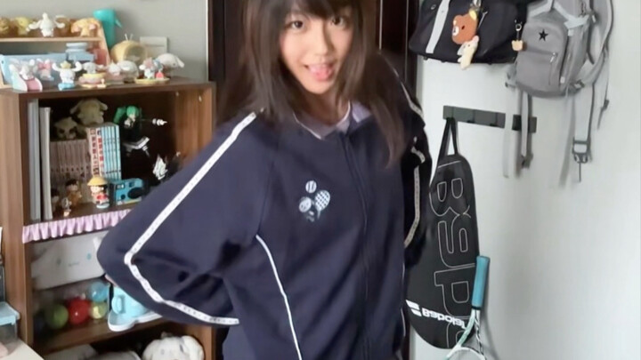 You absolutely cannot take your eyes off it!!!