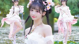 你逃不掉的，今天就拜倒在我的花裙下吧！