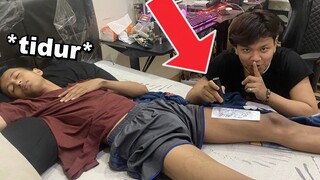 Gw Prank TATTOO Temen Gw Pas Dia TIDUR ... (DIMARAHIN ORANGTUANYA)