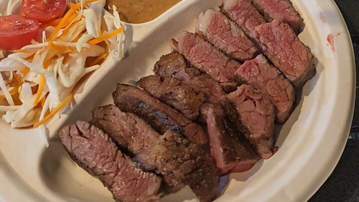 Steak jalanan 69 yuan, ternyata memang steak!