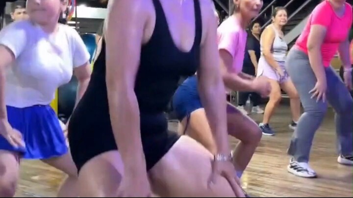 GYM Therapy Healthy Dance