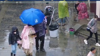 Saya mendengar bahwa Zhao Lusi datang ke Guizhou untuk syuting Stars and Stars, adakah yang bisa mem