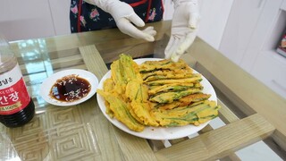 Món ăn vặt Hàn Quốc - Bánh rau cần, bánh Hành với Ngao