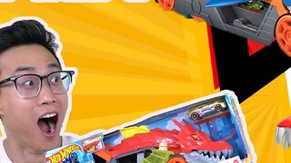 Hot Wheels meludahkan dinosaurus api PK hiu besar yang kejam, setiap meludah dan menghisap, mobilnya