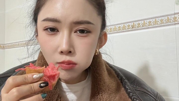 Aku kan dapat gratis pas isi pulsa~