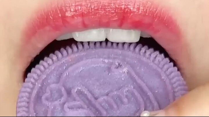 ASMR EMOJI FOOD 🥭🦑🧆 이모지 먹방 (sped up)