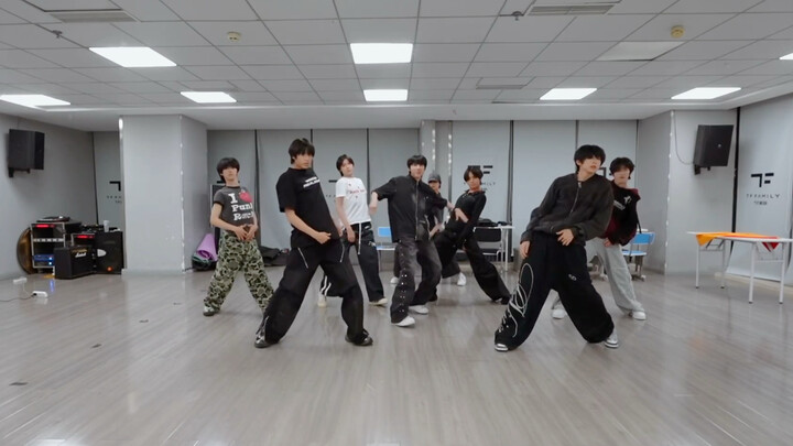 【TF แฟมิลี่รุ่นที่สี่】เวอร์ชันฝึกซ้อมของ “กำลังโหลดผิดปกติ”