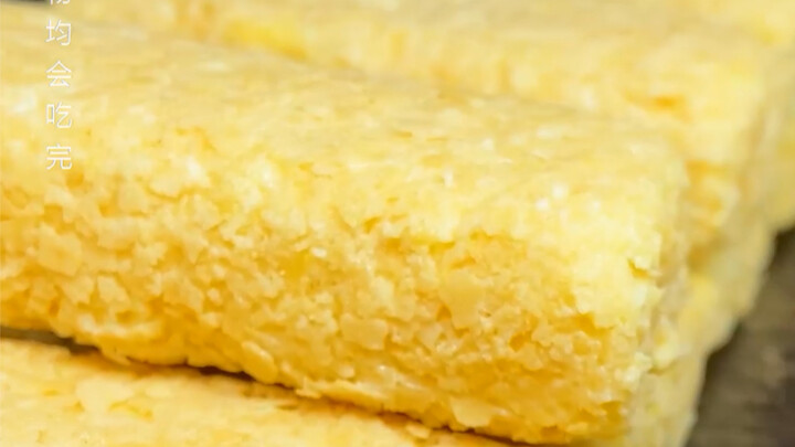 Crispy, crunchy oatmeal chocolate cookies with a rich milky aroma!