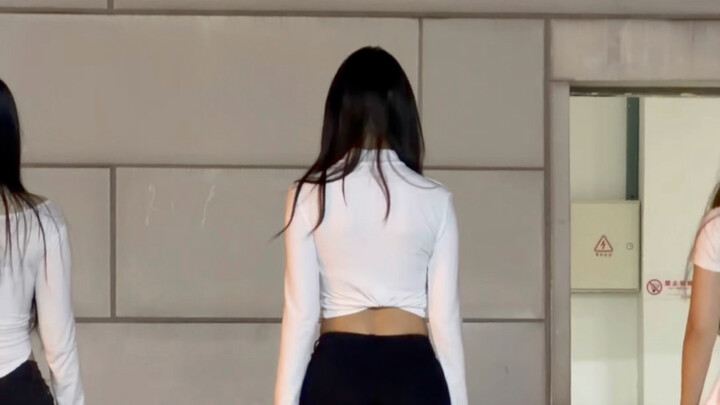 AOA tóc ngắn || Quay lại làm tôi giật mình luôn!