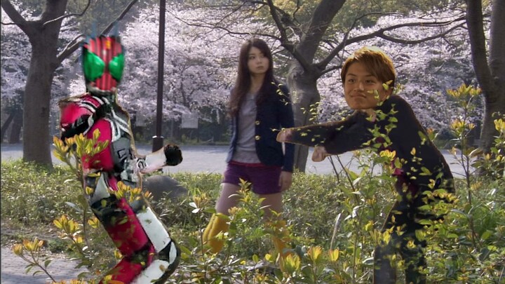 Rocker điện tử nhưng Kamen Rider 4