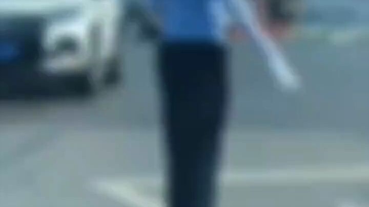 Một nét đẹp rực rỡ trên đường phố