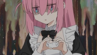 She seems to know that she is cute (๑• . •๑)