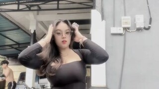 berisi semua ini mah 😍