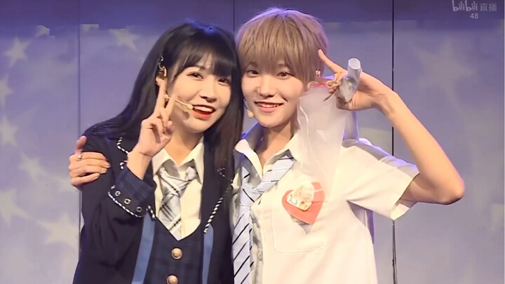 【Trương Quỳnh Dư - La Hàn Nguyệt】Ngọt quá ngọt quá! Cô La thật là mặn! "loveme loveme" 24/04/2021 Vò