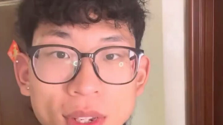 Telah melahirkan dua putra, “Anak laki-laki” dengan nuansa maskulin paling kuat adalah “Ibu”, Chengd