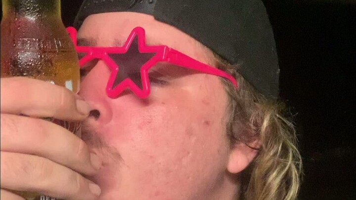 Xuanjiu Ge shows off briefly