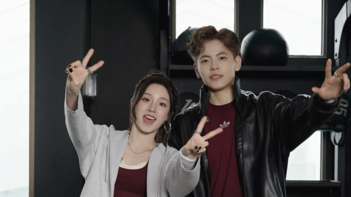Song Yuqi × Dương Thư Dư « Phiên bản thưởng thức trọn vẹn tại phòng tập Adidas » Vừa nhảy múa vừa lu