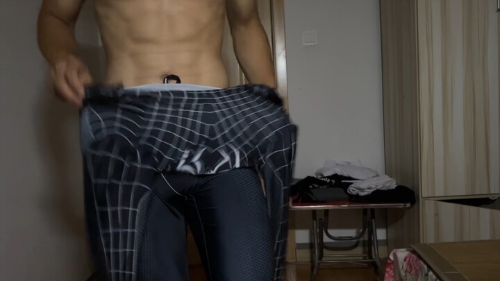 นักกีฬาคอสเพลย์เป็นสไปเดอร์แมน