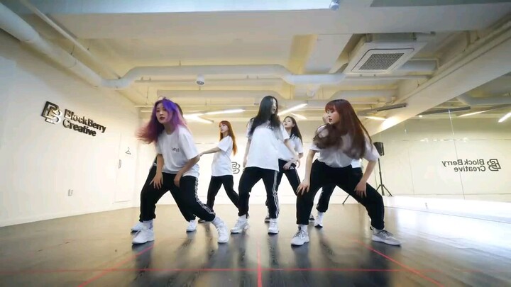 (BTS) fire loona dance cover